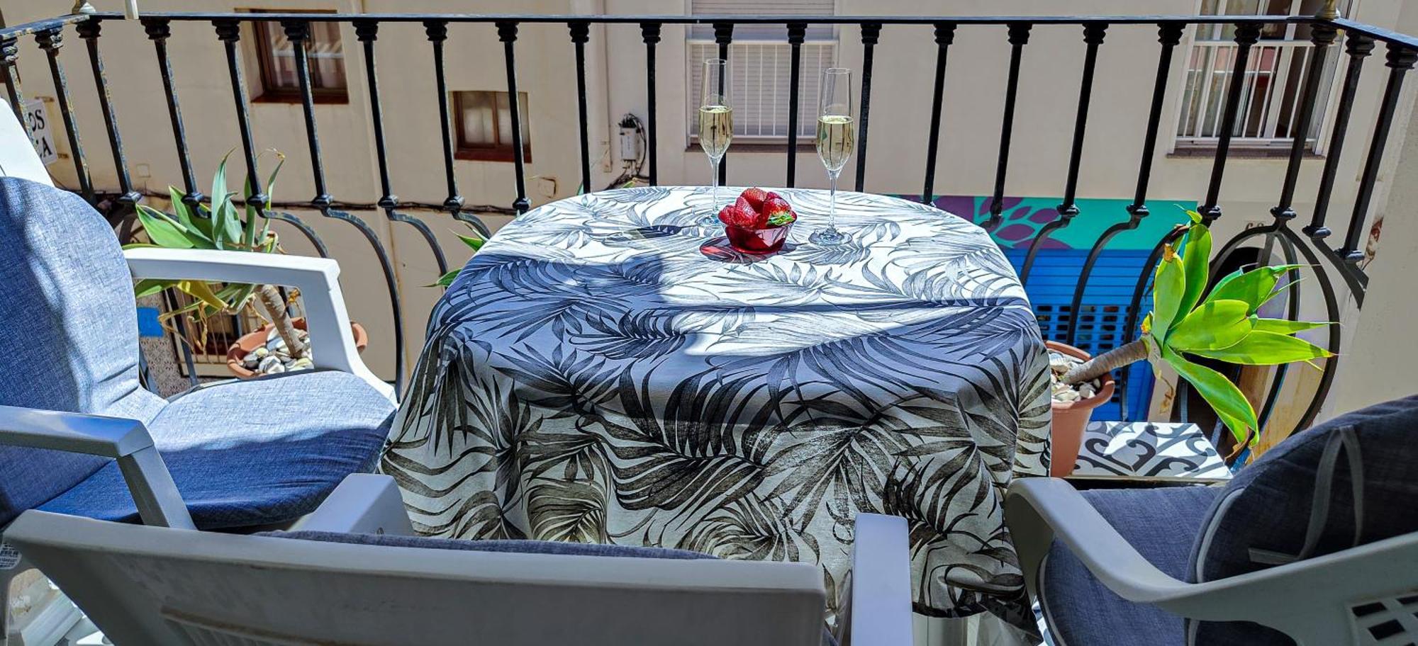 Bonito Apartamento En Playa De La Carihuela Torremolinos Exterior photo